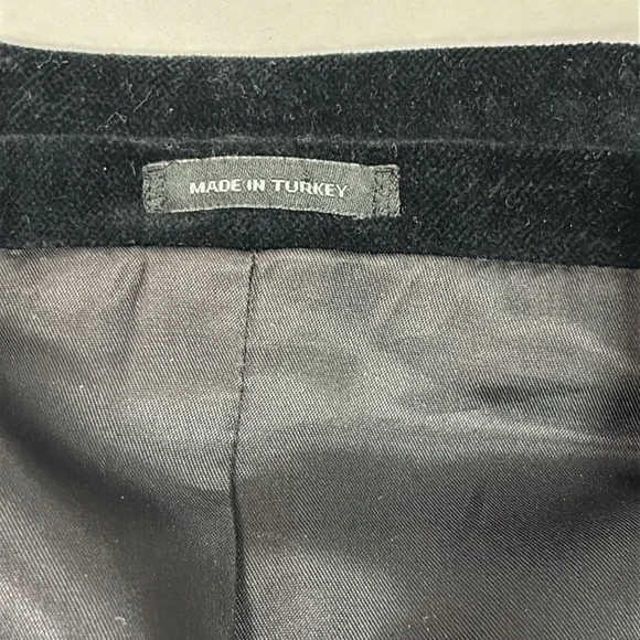 Express Men’s Black Velvet Blazer / Suit Jacket 44L